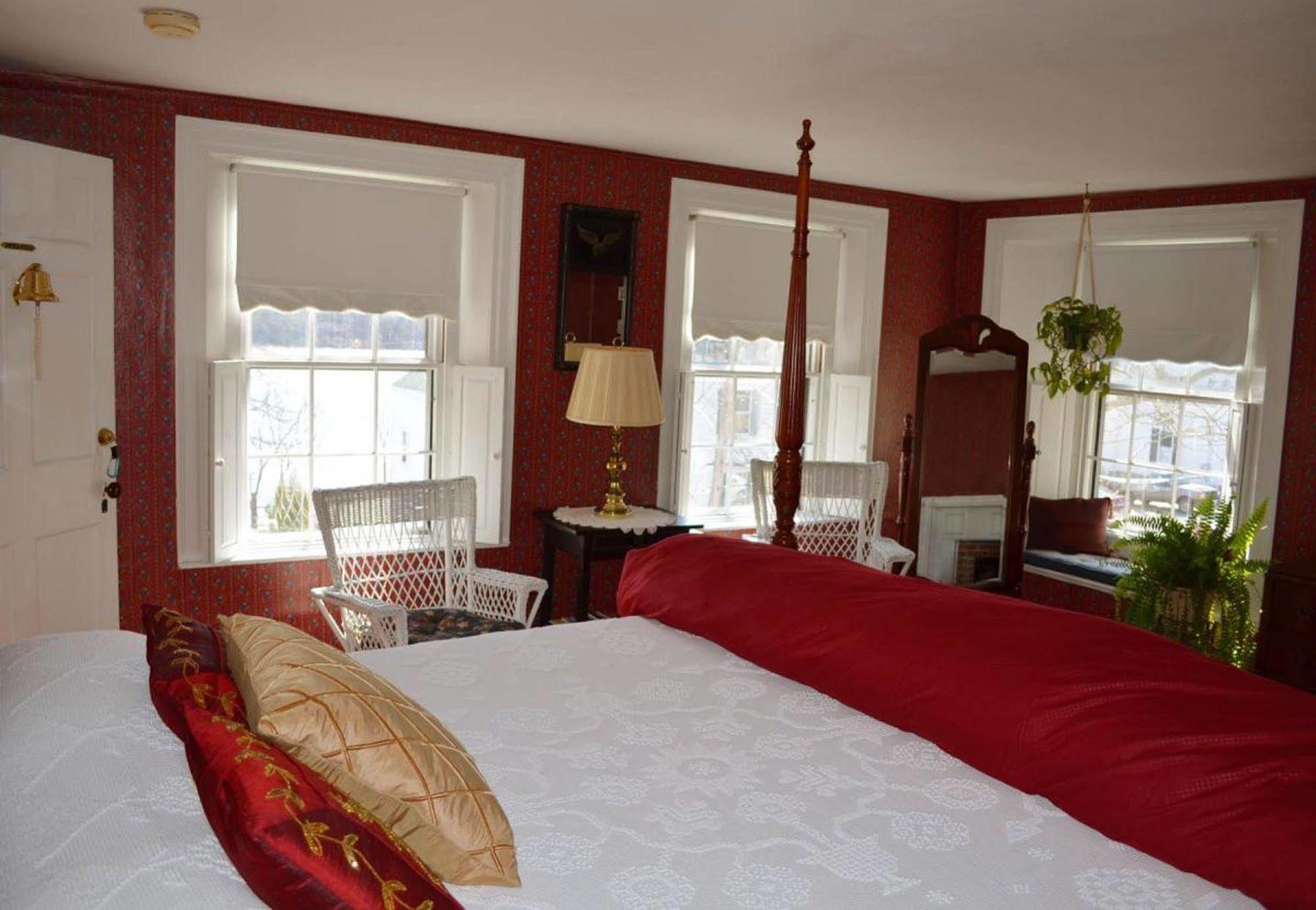 Pryor House B&B Бат Екстериор снимка
